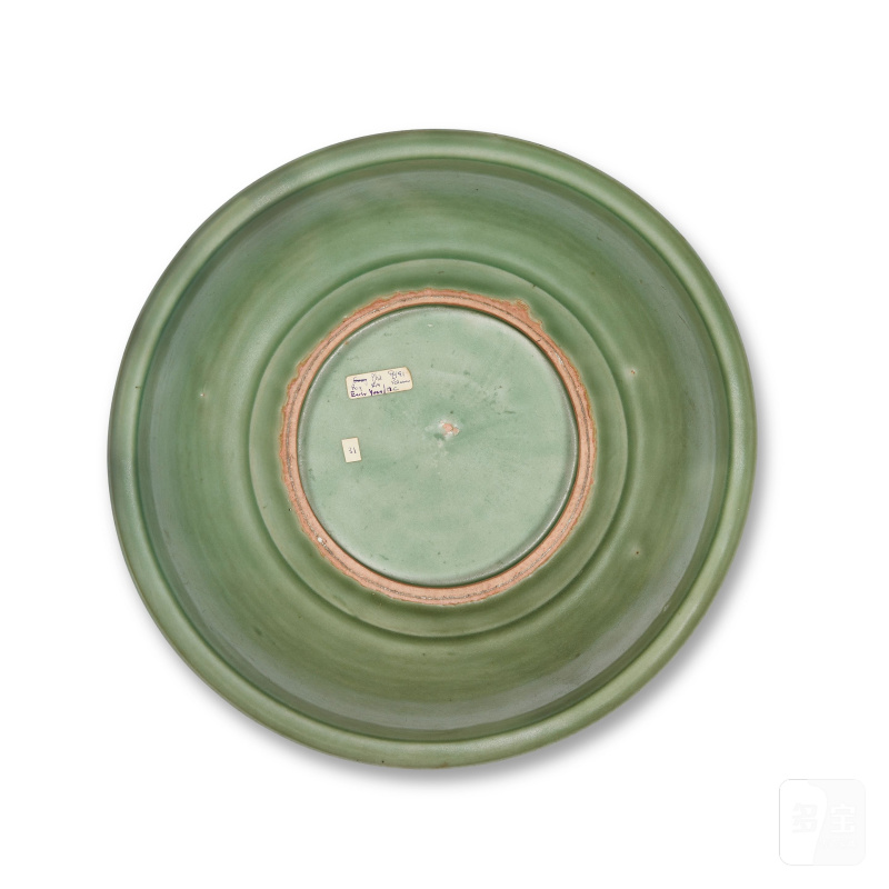 元至明早期 龍泉青釉花卉盤 | A LONGQUAN CELADON 'FLORAL' DISH - 图5